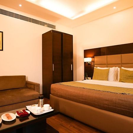 Hotel Africa Avenue - Greater Kailash 1 New Delhi Exterior photo